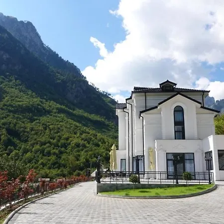 Two Brothers B.a&s Hotel 4*