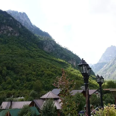 Two Brothers B.a&s Hotel 4*